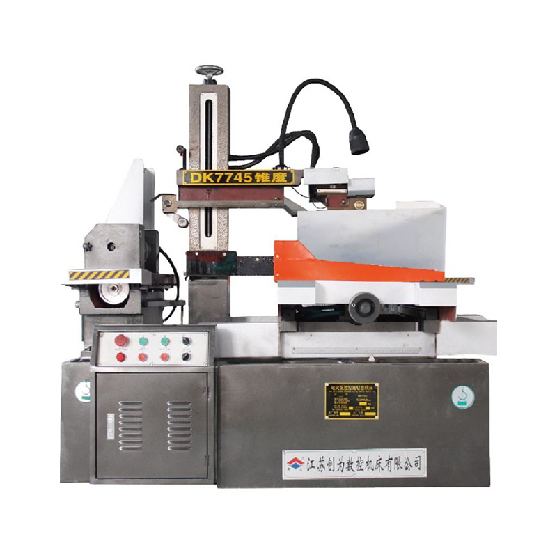 DK7745 ± 15 ° AZ Vedlikeholdsfri CNC EDM High Speed ​​Wire Cutting Machine